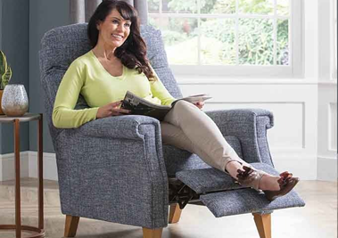 <h3>Small Recliner Chairs</h3>